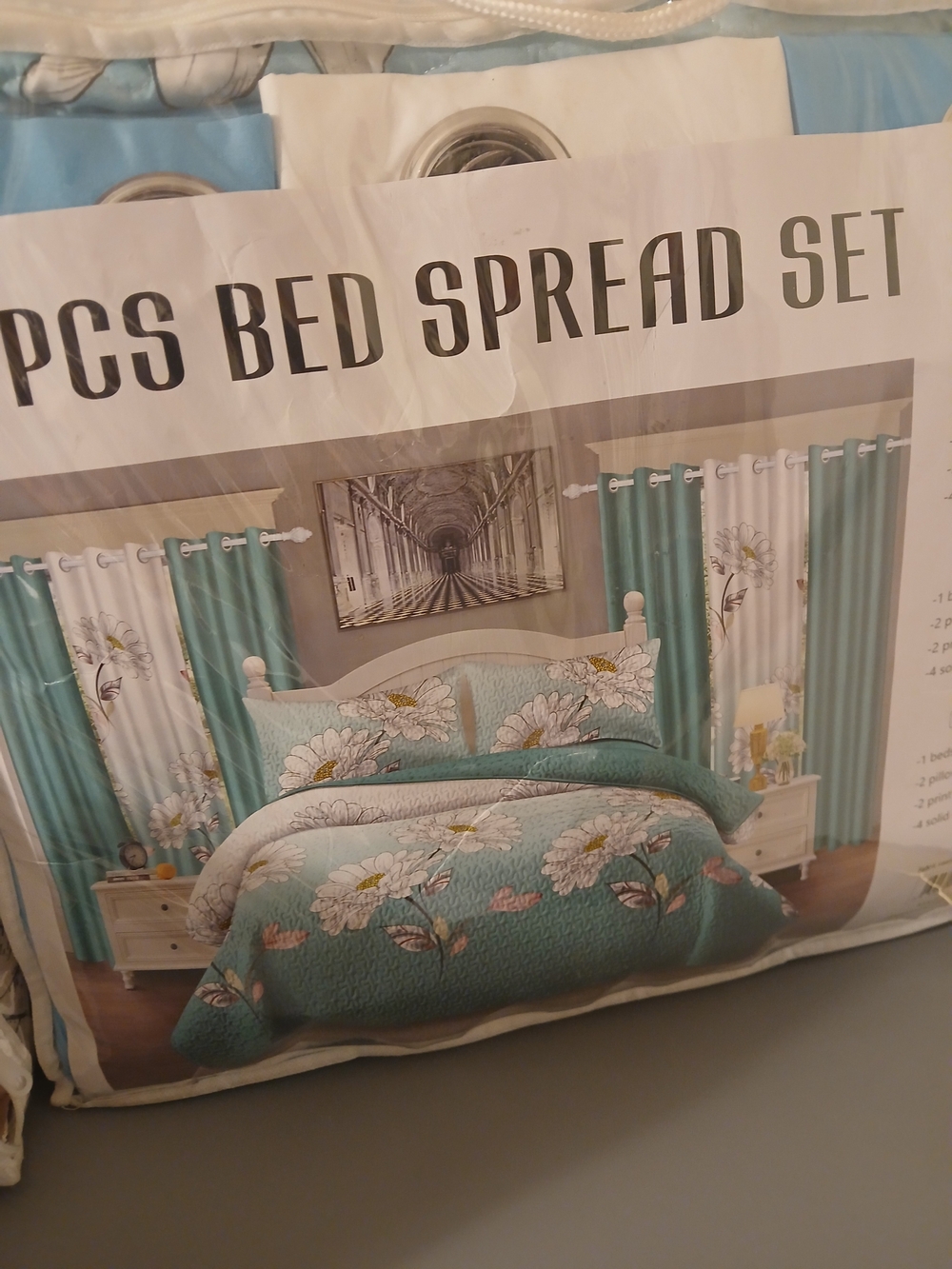 & Other Stories Teal and White Floral Quilted Comforter Set